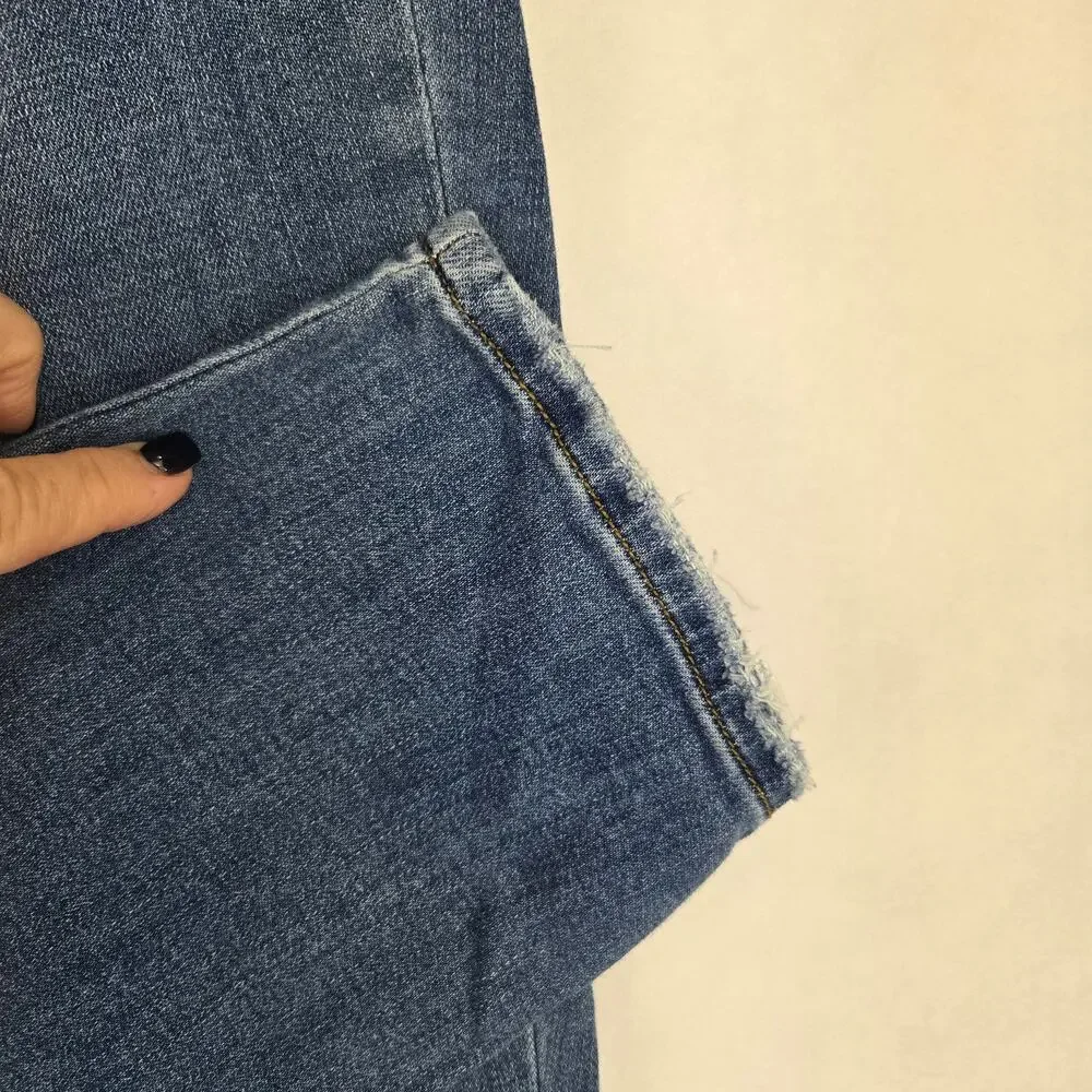 Judy Blue Size 11 Size 30 Distressed‎ Blue Jeans Med Wash Style JB82334DK # 792